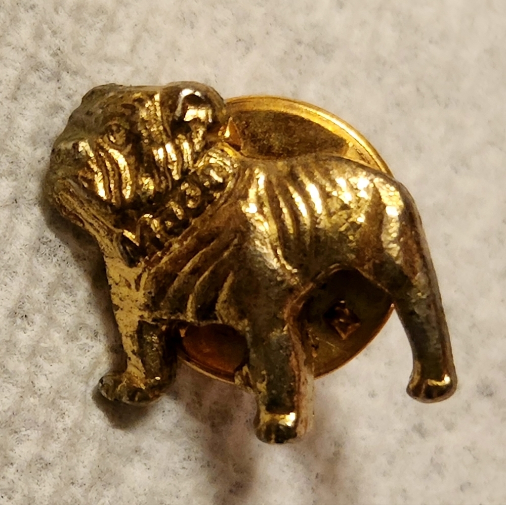 Mack Truck Pins(2) - Picture 3 of 3